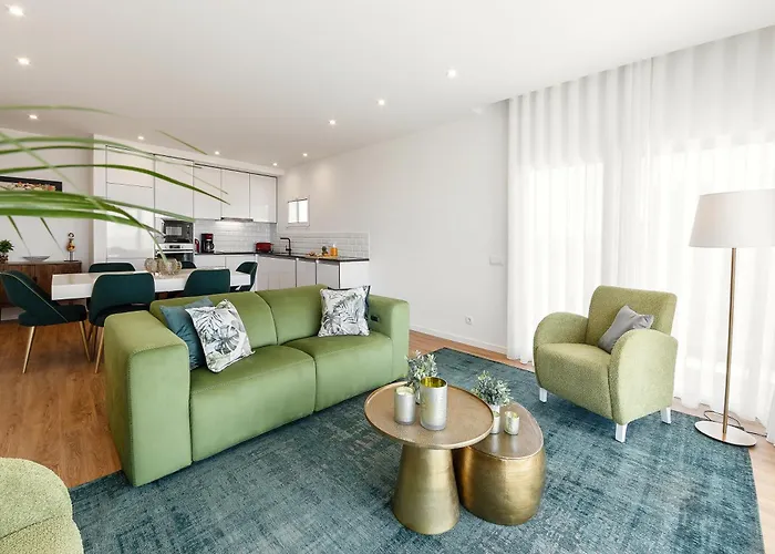 Beautiful Sunset Views דירה