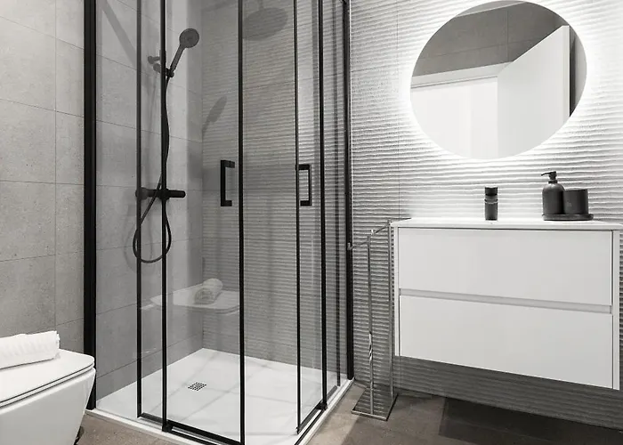 Beautiful Sunset Views דירה נאזרה