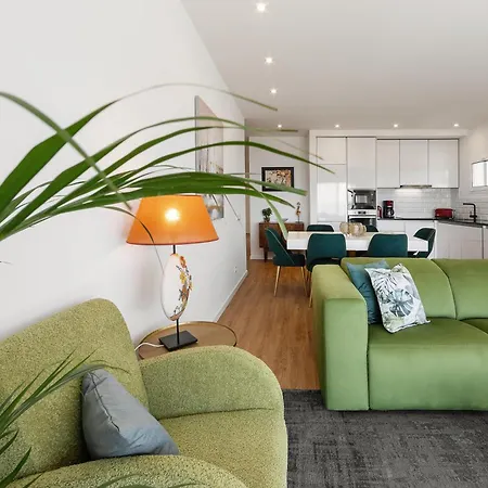 아파트 Beautiful Sunset Views